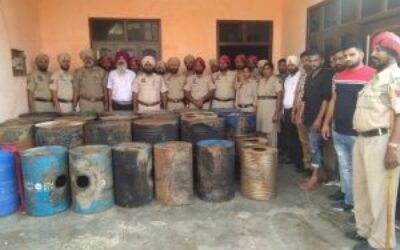 शमशानघाट में चल रहा था शराब का अवैध धंधा