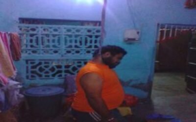 पैसों की तंगी के चलते व्यक्ति ने लगाया फंदा