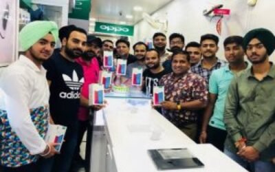 जालंधर में समाज़ सेवक राजीव दुग्गल ने लांच किया ओपो का एफ 9 माडल