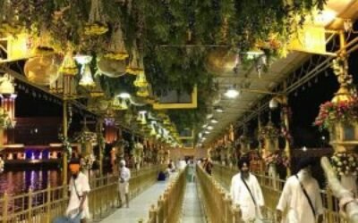 सोमवार को धूमधाम से मनाया जा रहा श्री गुरू ग्रंथ साहिब जी का पहला प्रकाश पर्व, देखें तस्वीरें और वीडीयो कैसे सजाया गया श्री दरबार साहिब