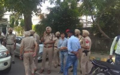 अमृत्सर में दिन दिहाड़े लाखों की लूट