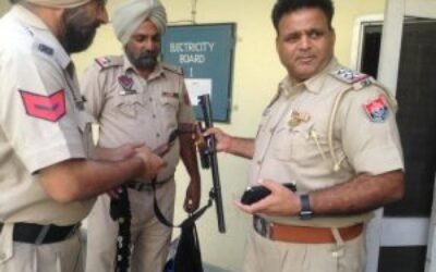 जालंधर में कल आतंकी तो आज़ सड़क पर मिली दोनाली