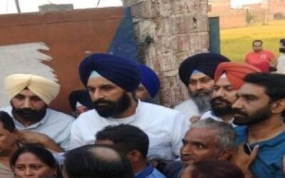 अमृत्सर रेल हादसे को लेकर फिर गर्माई सियासत, पीड़ीतों को लेकर थाने पहुंचे विक्रम मजीठिया