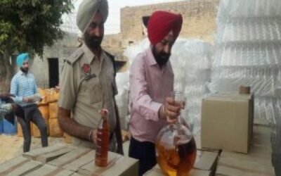 पटियाला ईलाके में चल रहा था अवैध शराब का गोरखधंधा, पुलिस ने पिता को किया गिरफ्तार पुत्र फरार