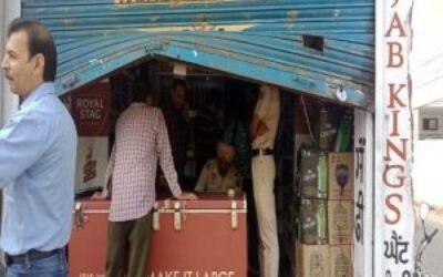 शराब ठेके को चोरों ने बनाया निशाना, शराब व नगदी चुराई