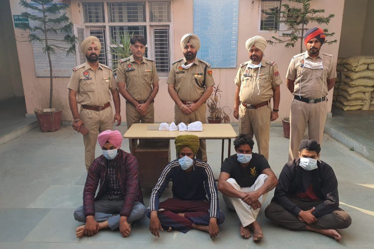 दीवाली से पहले जालंधर पुलिस की बड़ी कारवाई, नाज़ायज़ हथियारों के साथ चार गैंगस्टर काबू