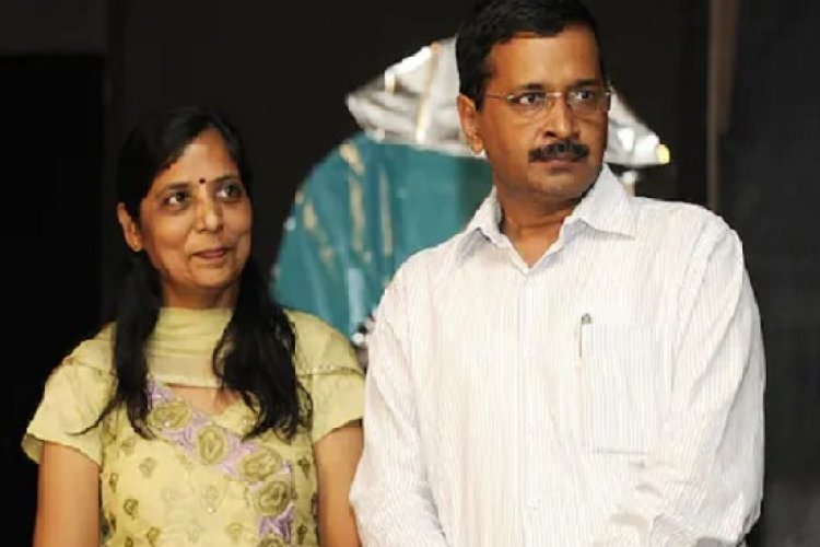 दिल्ली के मुख्यमंत्री अरविंद केज़रीवाल की पत्नी को भी हुआ कोरोना