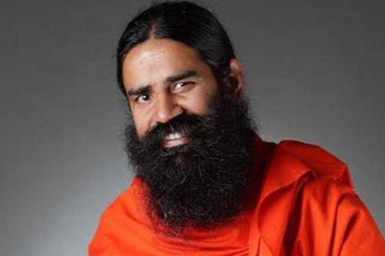 पंतजलि से पूरे देश में मशहूर हुए बाबा रामदेव के खिलाफ जालंधर में हुई शिकायत