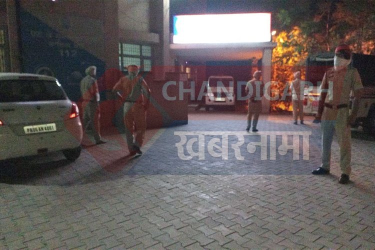 Exlusive Breaking News : गाड़ी पर क्फर्यू पास का स्टीकर लगा लेकर ज़ा रहे थे  करोड़ों की राषि, जालंधर देहाती पुलिस ने किए काबू