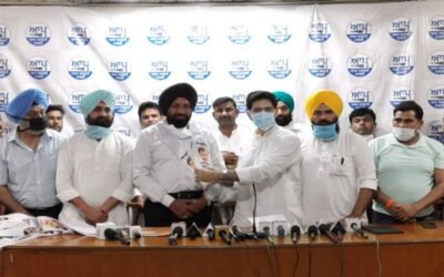 अकाली बसपा गठज़ोड़ के बाद आप का दामन थामा इस पूर्व पुलिस अधिकारी ने