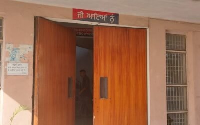 गोराया पुलिस के दो होटलों में रेड, कई जोड़ों को किया काबू