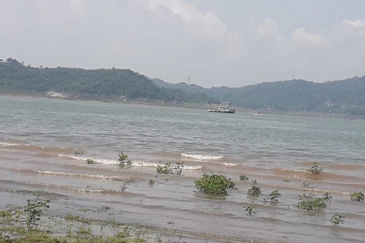 पठानकोट में बड़ा हादसा, सेना का हेलीकाप्टर हादसे का शिकार हो रणजीत सागर डैम में गिरा