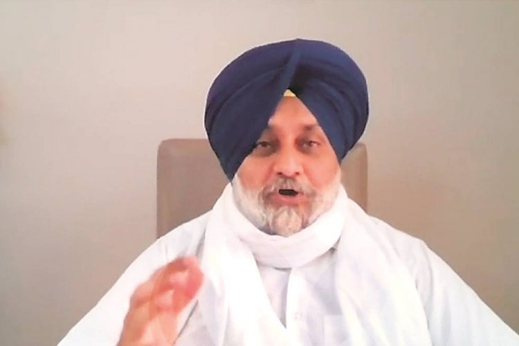 मानसून बरसात की झड़ी में सुखबीर बादल ने लगाई वायदों को झड़ी, सरकार बनने पर किए जाएंगे यह काम