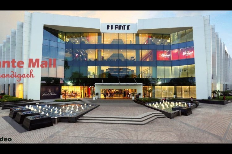 चंडीगढ़ के मशहूर Elante Mall में बंब होने की मिली सूचना, लोगों में मची भगदड़