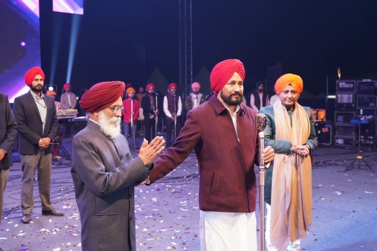 पंजाब से लेकर बालीवुड तक धूम मचाने वाले इस पंजाबी गायक को मिला राज़ गायक का खिताब