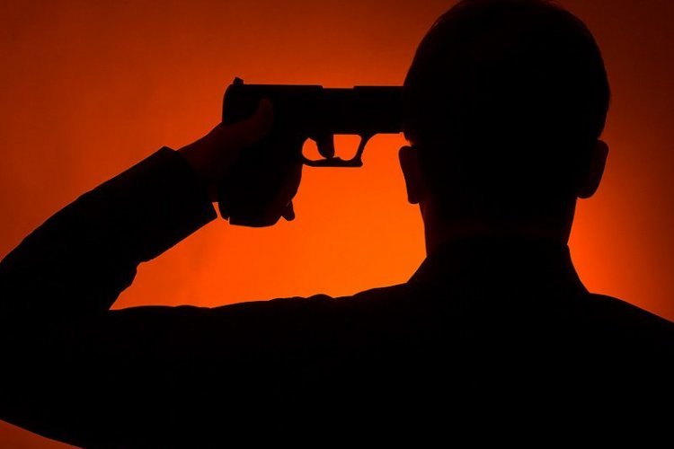 बड़ी खबर : जालंधर में भाज़पा नेता के गनमैन ने खुद को मारी गोली