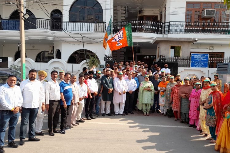 देश की सब से बड़ी पार्टी बन कर सामने आ रही है भाज़पा : अनीता सोम प्रकाश