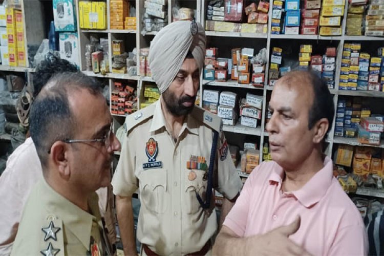 Big Breaking :  Phagwara में दिन दिहाड़े बर्जुग का कत्ल, आफिस में खून से लथपथ मिली लाश