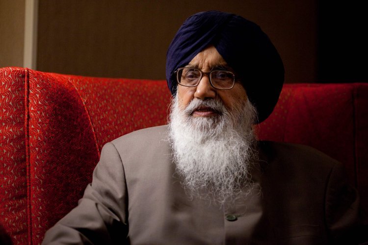 सही सलामत है पंजाब के पूर्व मुख्यमंत्री प्रकाश सिंह बादल, झूठी खबरों वालों पर ना करें यकीन