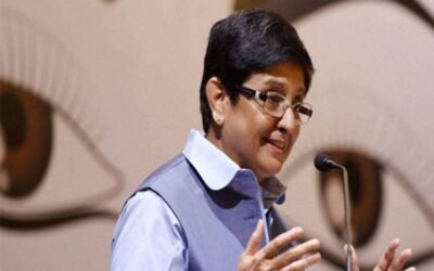 देश की पहली महिला आईपीएस महिला ने किरन बेदी ने ऊड़ाया सिक्खों का मज़ाक, छिड़ा विवाद