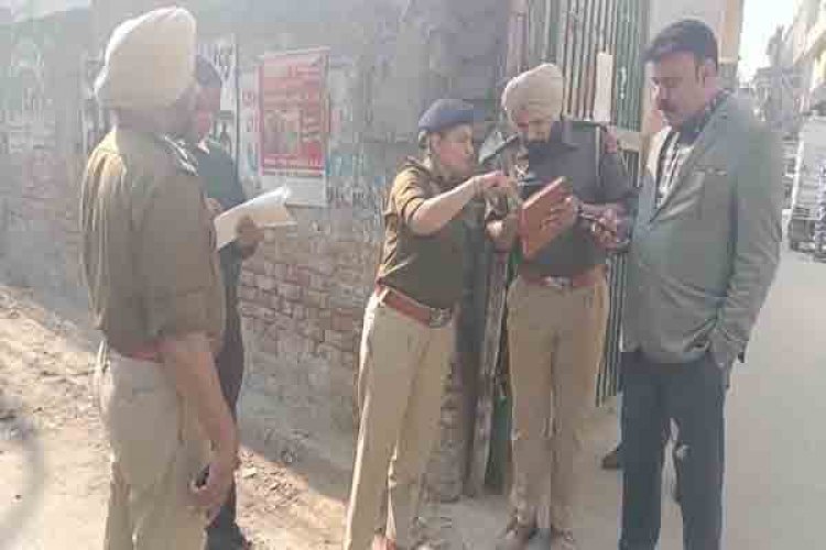 दिन दिहाड़े लूट की बड़ी वारदात, मनी चेंज़र की दुकान को बनाया निशाना