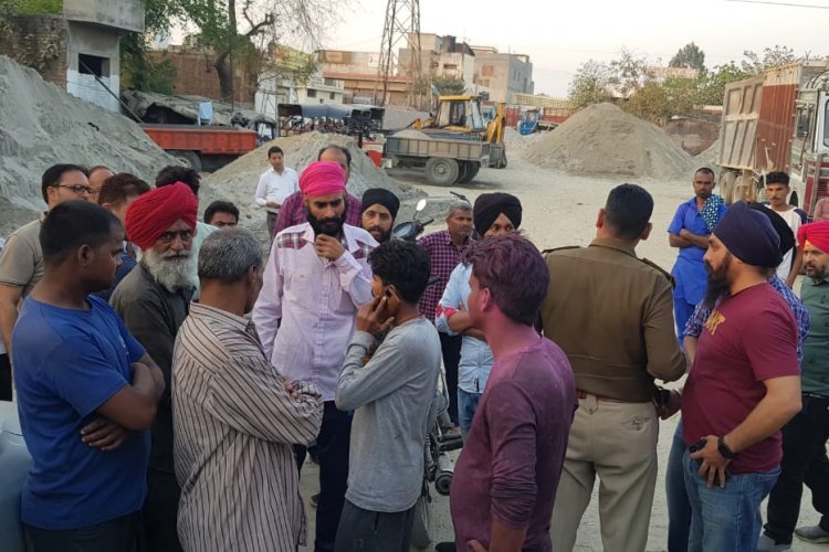 शराब पीते पीते खेल गए खून की होली, होली की खुशियों को लग गया ग्रहण