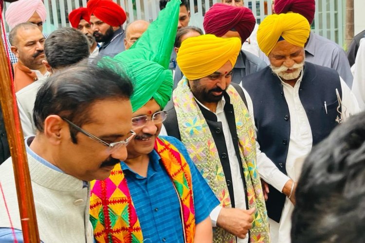 फगवाड़ा पहुंचे दिल्ली के मुख्यमंत्री, सुशील रिंकू भी आये साथ नज़र