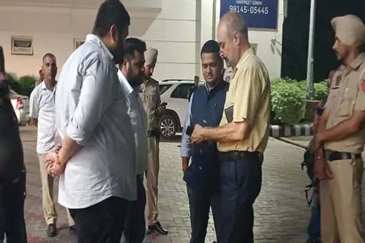 लुधियाना में चोरी की बड़ी वारदात रेंज रोवर गाड़ी से 22 लाख ले ऊड़े चोर