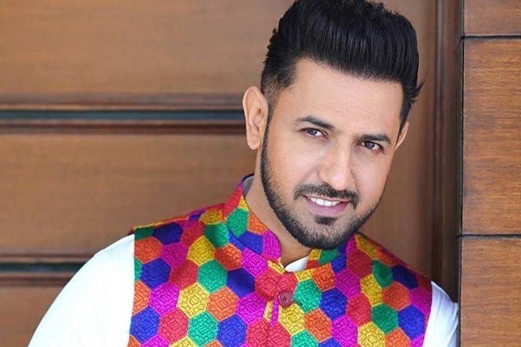 Late Night Breaking : मशहूर पंजाबी सिंगर के कनाडा स्थित घर पर चली ताबड़तोड़ गोलियां