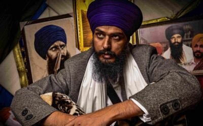 वारिस पंजाब दे मुखी व खालिस्तानी सर्मथक अमृत्पाल के परिवार को पुलिस ने लिया हिरासत में