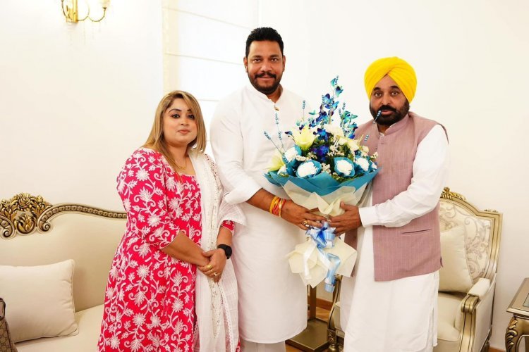 सांपला ने दिया भाजपा को झटका, आप में हुए शामिल