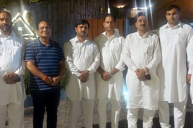 शिव सेना नेताओं ने किया ऐलान, AAP के हक में करवांएगे मतदान