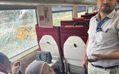 बड़ी वारदात ! पंजाब में  Vande Bharat  ट्रेन पर मारे गए पत्थर