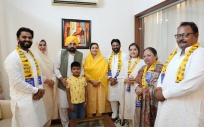 जालंधर में आम आदमी पार्टी को मिली बड़ी मजबूती, भाजपा-कांग्रेस और अकाली दल के बड़े नेता ‘आप’ में शामिल