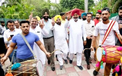 ‘आप’ नेताओं ने पार्टी दफ्तर चंडीगढ़ में जालंधर पश्चिम उपचुनाव में जीत का मनाया जश्न