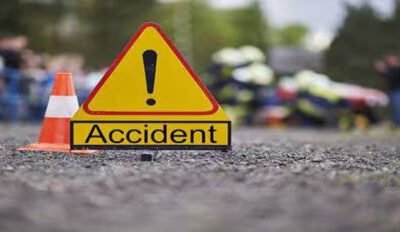 जालंधर: दोस्त की बर्थडे पार्टी से लौट रहे 3 युवकों की स्कूटी खंभे से टकराई, 2 की मौत, 1 घायल