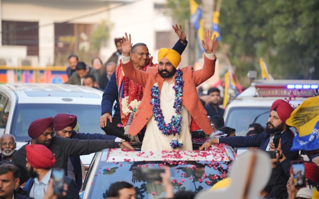 मुख्यमंत्री भगवंत मान ने मोती नगर से ‘आप’ उम्मीदवार शिव चरण गोयल के लिए किया रोड शो