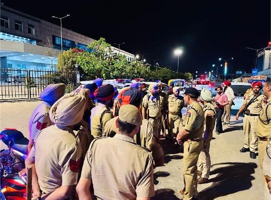 Punjab Police ने पंजाब में शुरू किया नाइट डोमिनेशन ऑपरेशन, चप्पे चप्पे को खंगाला