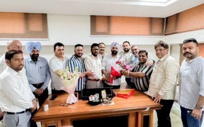 Joint डायरेक्टर मनविंदर सिंह ने डिप्टी डायरेक्टर हाकम थापर को संभाला चार्ज