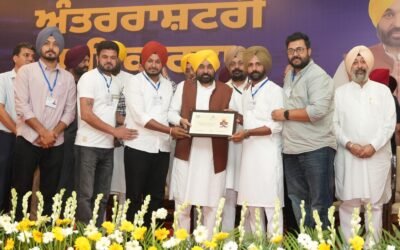 मुख्यमंत्री ने 99 प्रतिशत से अधिक ऋण वसूली कर मिसाल कायम करने वाली धूरी सर्कल की सहकारी सभाओं का किया सम्मान