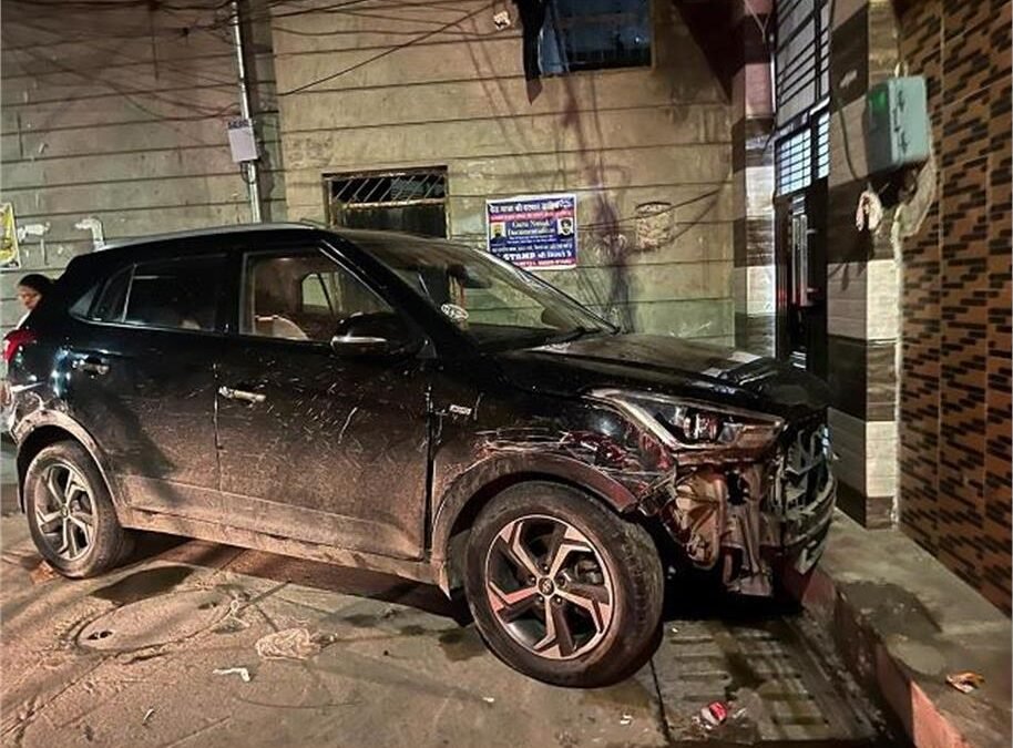 Black Creta सवार नौज़वानों ने पुलिस पर चलाई गोलियां