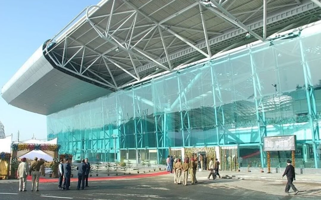 Amritsar Airport से  Flight लेने वाले सावधान ! हो गया यह काम