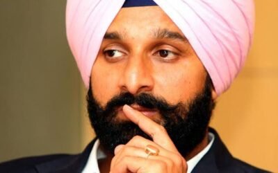 Breaking News :&nbsp; अकाली नेता बिक्रम मजीठिया के घर पर रेड, जाने मामला