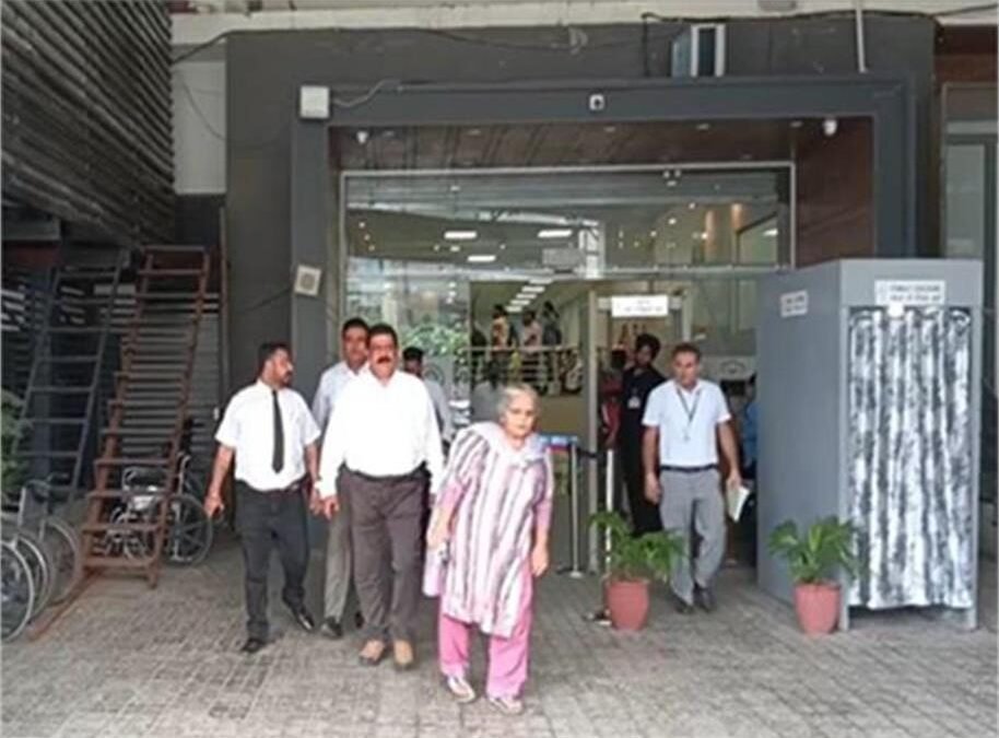 Amritsar में वकील पर जानलेवा हमला, गोलियों की तड़तड़ाहट से दहला पंजाब