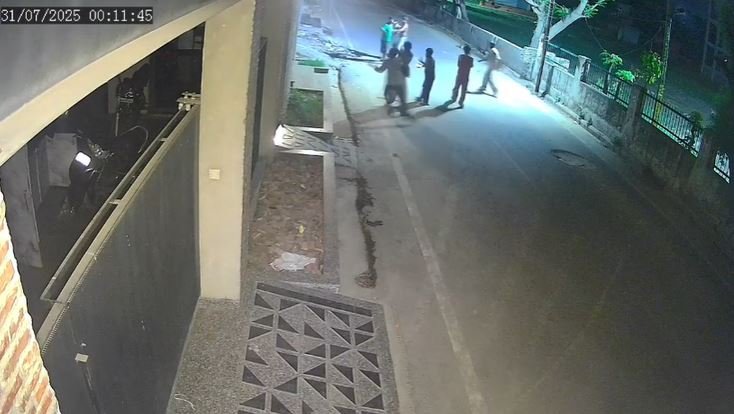 जालंधर में 18 वर्षीय युवक की बेरहमी से हत्या, जिम के बाहर घात लगाकर किया हमला — CCTV में कैद हुई वारदात