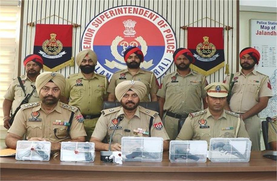 जालंधर देहात पुलिस ने फिरौती और हथियार गिरोह का भंडाफोड़, 7 गिरफ्तार