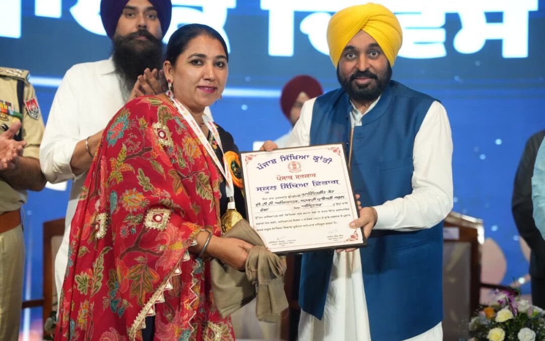 CM भगवंत मान ने कहा – “शिक्षक राष्ट्र निर्माता, युवाओं को पंजाब की विरासत से जोड़ें”