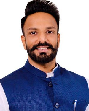 स्व. बूटा सिंह पर नस्लवादी टिप्पणी को लेकर भड़के ‘आप’ नेता हरजी मान, कहा — राजा वड़िंग जैसे लोग उनके चरणों की धूल के बराबर नहीं