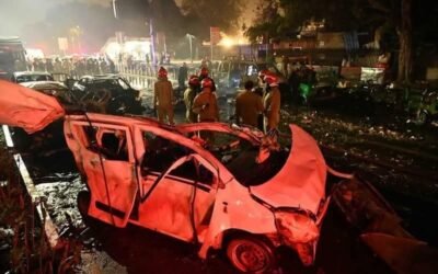 Delhi Blast : पठानकोट से सर्जन डॉ. रईस अहमद भट्ट गुप्त रूप से हिरासत में, मुख्य आरोपी से करीबी संपर्क के आरोप