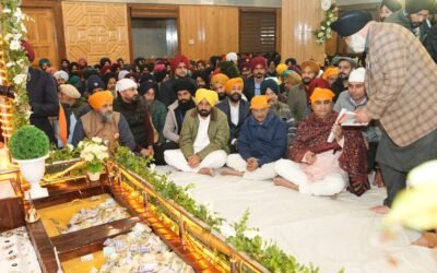 मुख्यमंत्री भगवंत सिंह मान और अरविंद केजरीवाल ने संगत सहित नमन किया गुरु तेग बहादुर जी की शहादत को